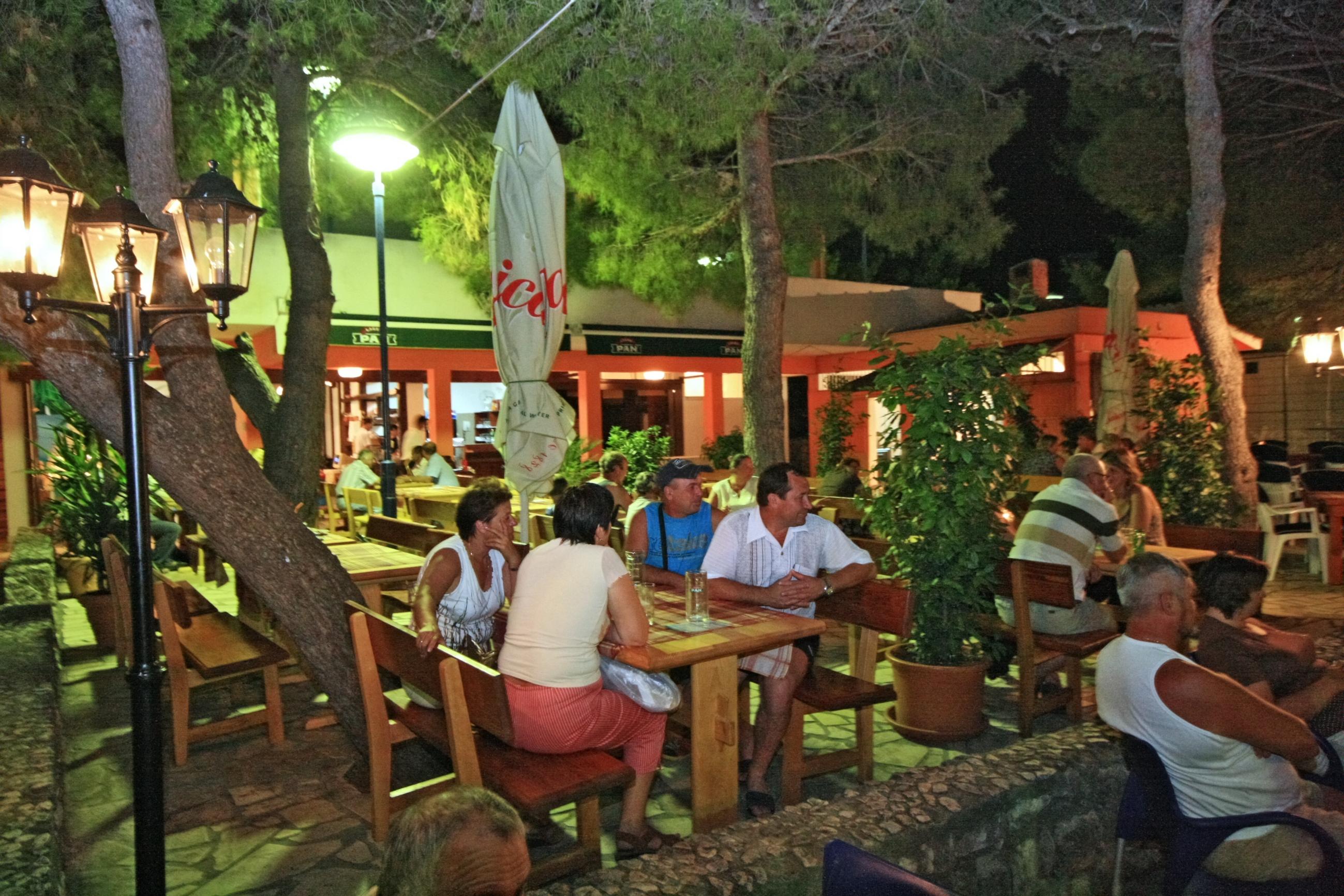 Hotel Medena Seget Donji Exterior photo