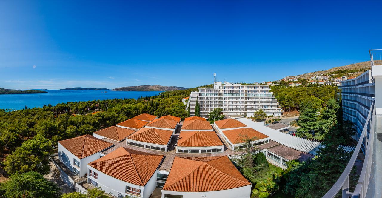 Hotel Medena Seget Donji Exterior photo